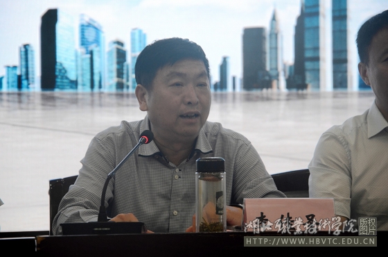 职教活动周我校与湖北祥旭建筑工程公司举行校企合作签字仪式